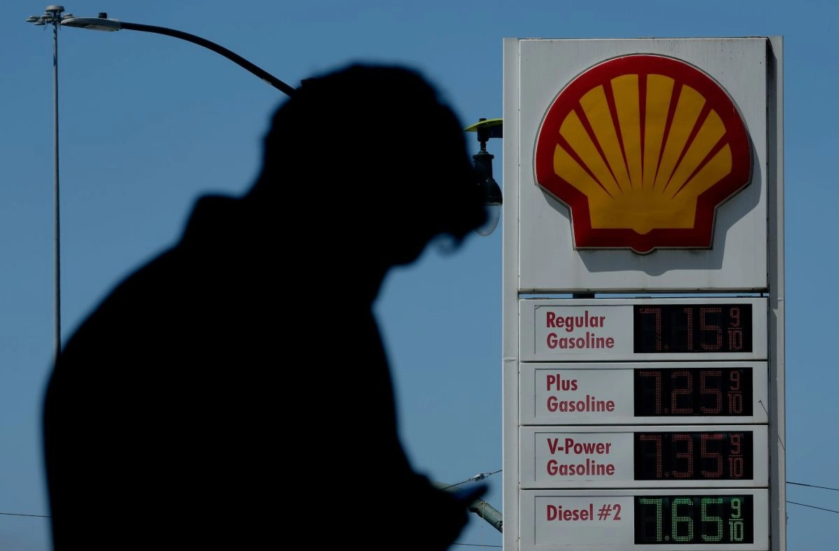 California drivers continue to pay more expensive gasoline despite truce with Iran