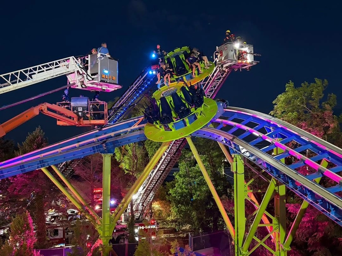 15 people including children were trapped for more than three hours in a mechanical attraction in New York