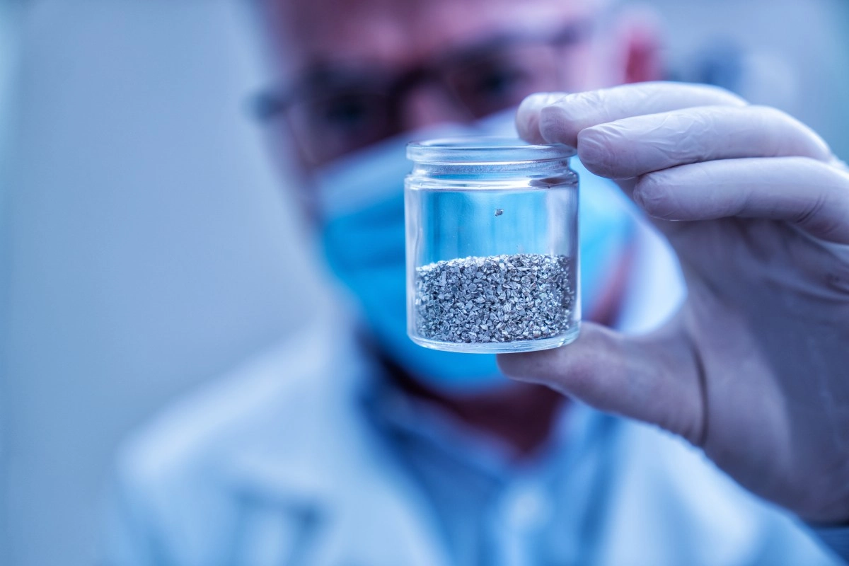 China and the United States are fighting a silent war and the protagonist is rare earths