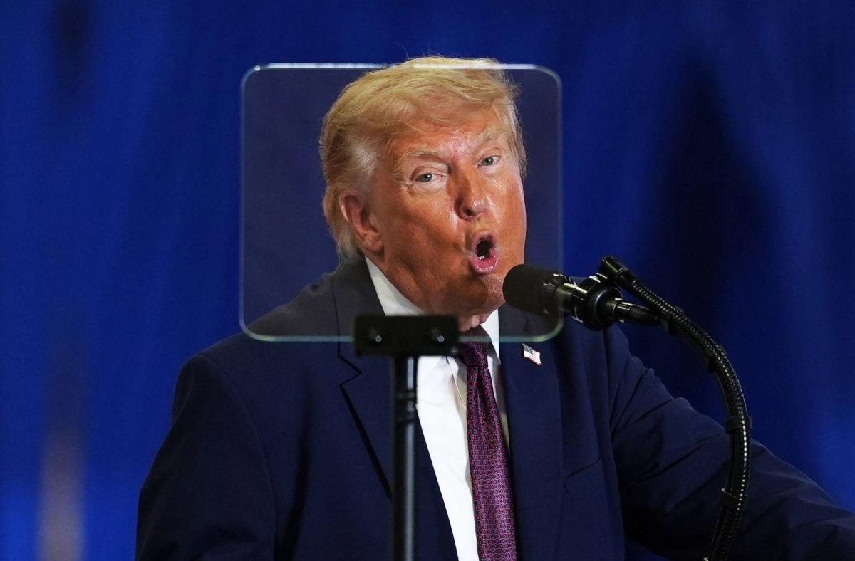Trump cancels signing of housing law until his electoral reform is approved