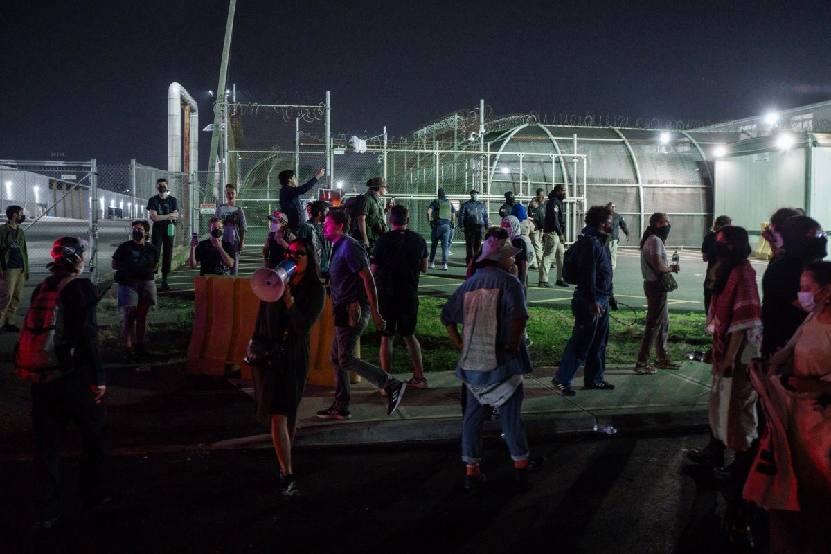 Delaney Hall Immigrants suspend hunger strike for fear of punishment and isolation