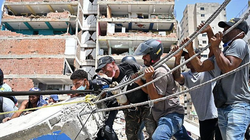 There are buildings where not a single stone has been removed frustration grows in Venezuela after powerful earthquak