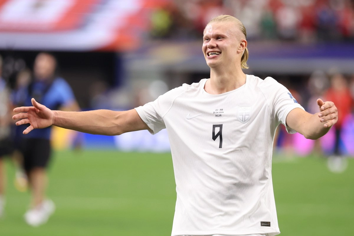 Who is Erling Haalands girlfriend and why is she now viral