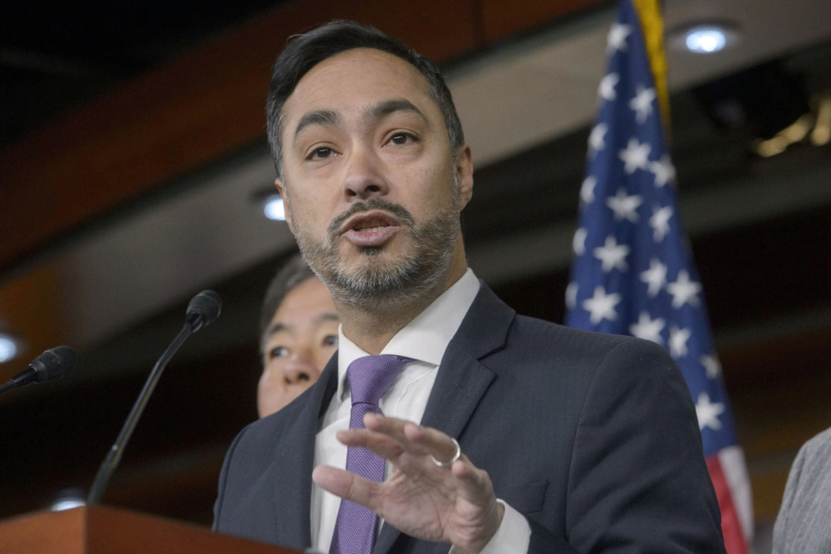 Democrat Joaqun Castro accused ICE of trying to deport Venezuelan families after earthquakes in his country