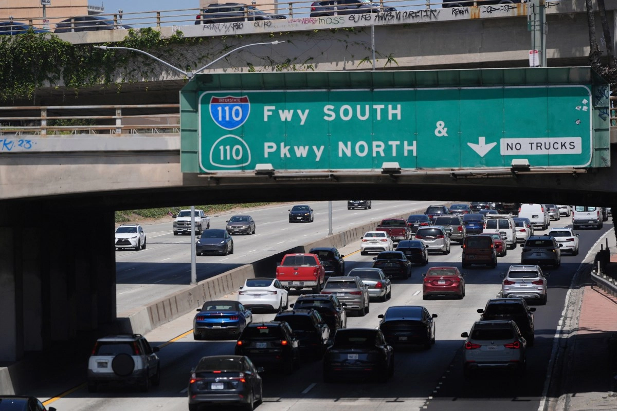 Prosecutor039s Office accuses Latino of closing Los Angeles freeway to film video