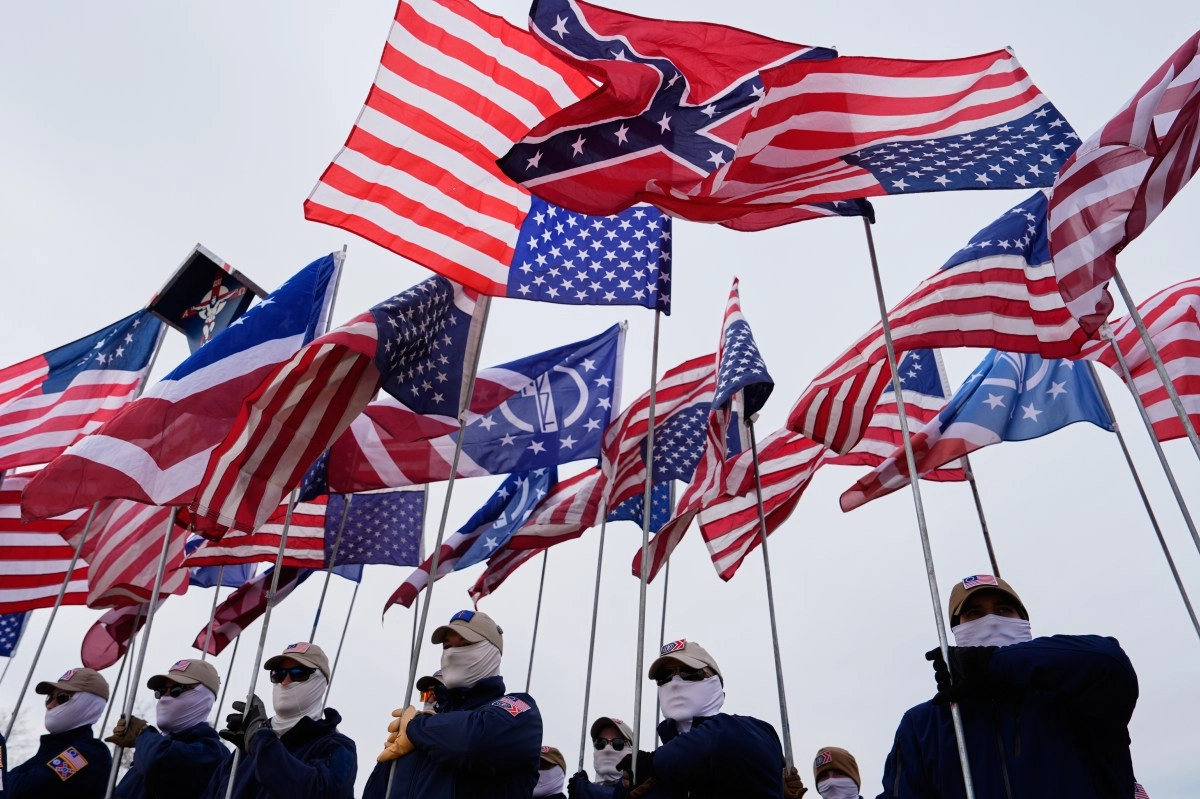 White supremacist group marches in Washington DC within the framework of the 4th of July calls for getting rid of mi