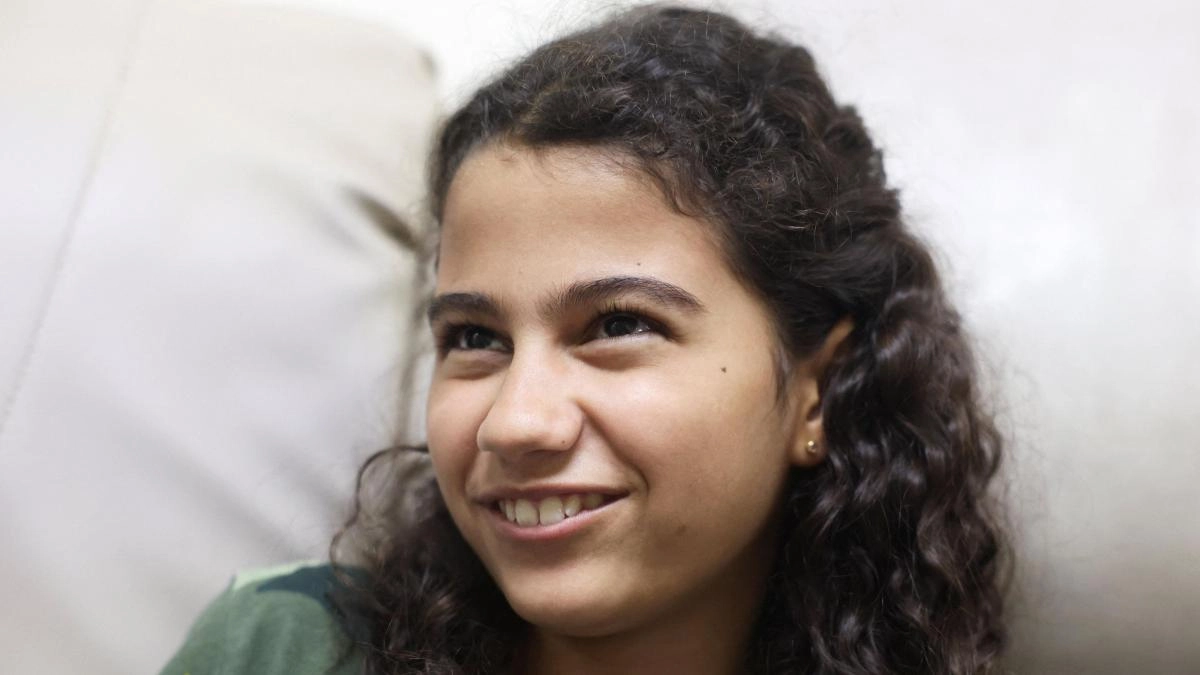 I ate ketchup and cheese and that kept me conscious the 12yearold girl who survived 32 hours under the rubble in Ve