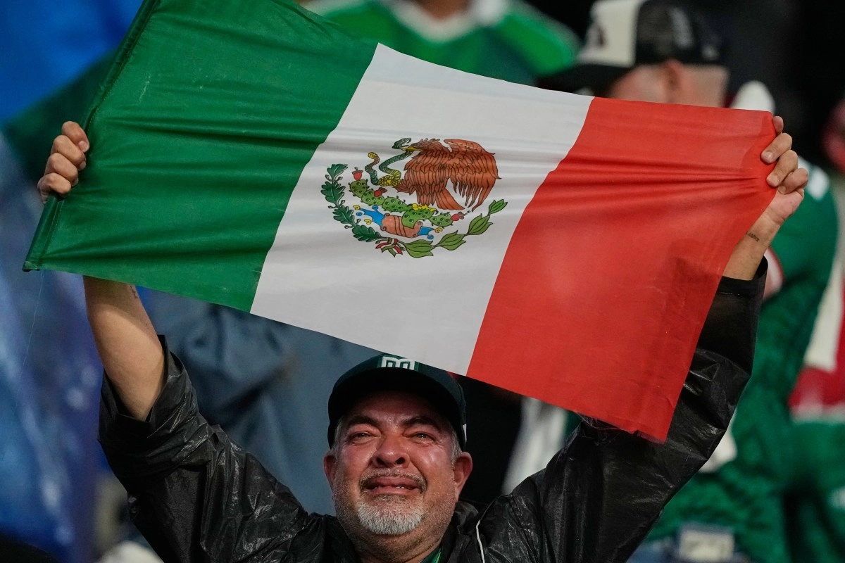 Mexico fans in Southern California celebrate despite loss to England