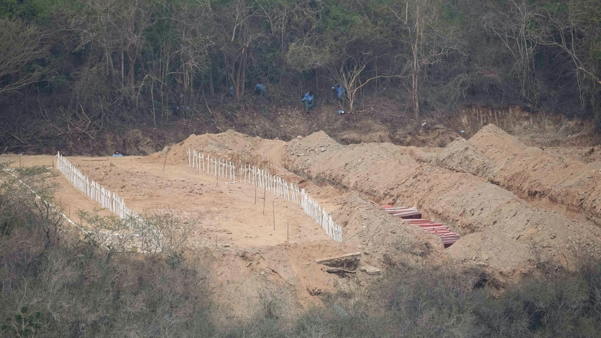 Its too painful hundreds of unidentified bodies are buried in Venezuela