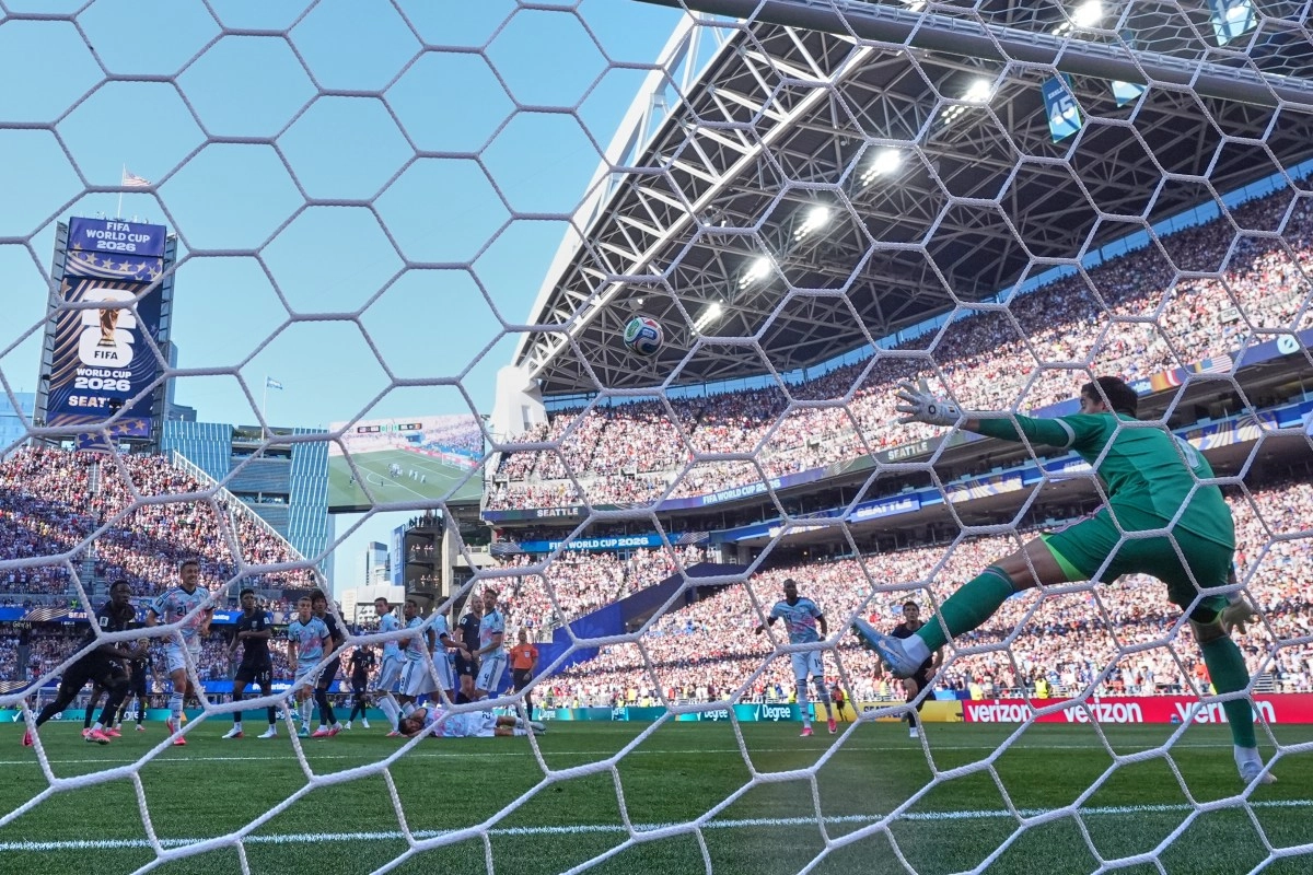 The World Cup enters its hottest stage the favorites for the title according to the AI