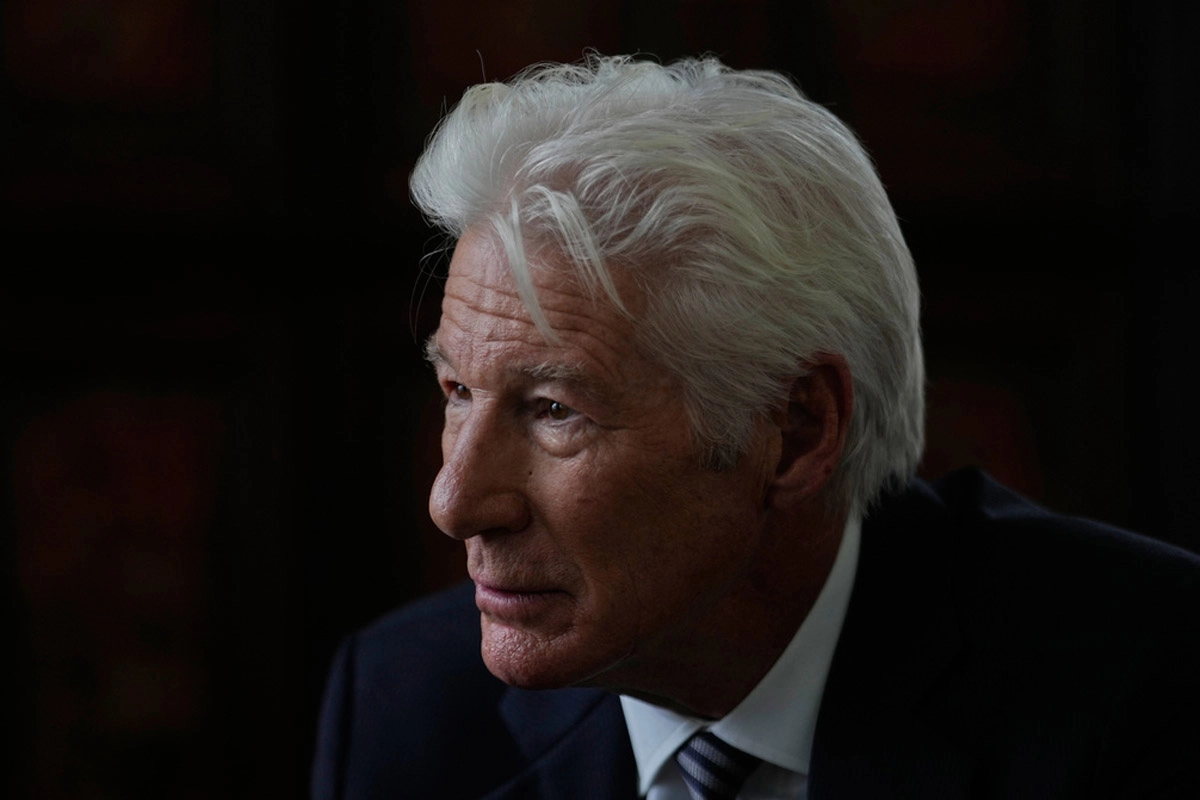 Richard Gere defines Donald Trump as a being with a damaged personality and horrible childhood