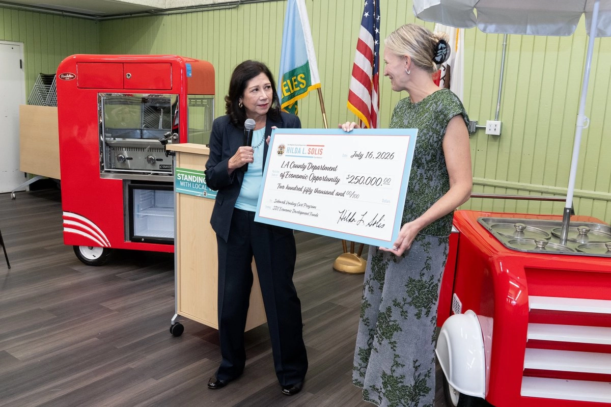 Los Angeles invests 250000 in food carts for street vendors
