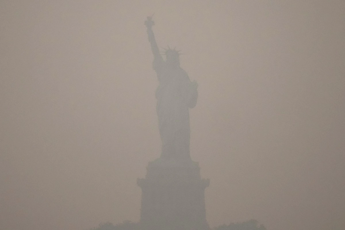 New York under alert for smoke from fires in Canada air reaches harmful levels