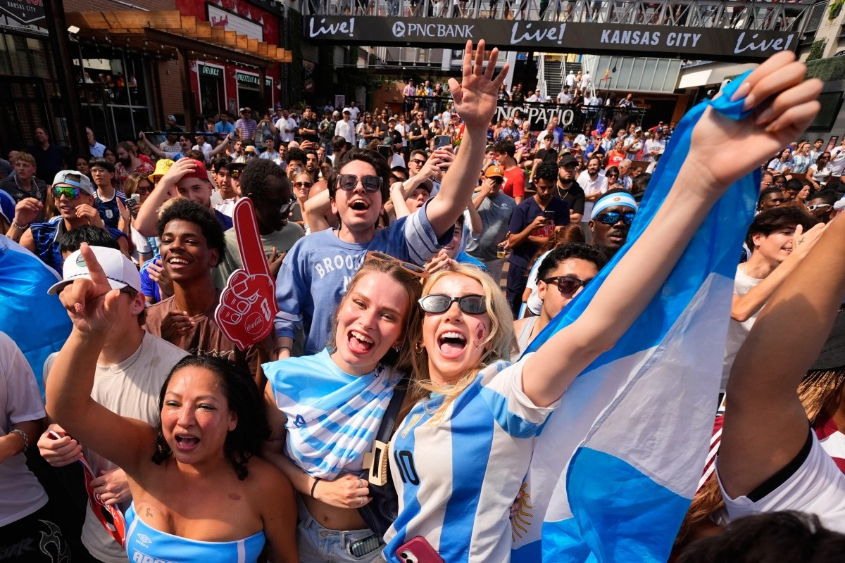 Argentine tide in the United States flights from Buenos Aires were sold out due to the final