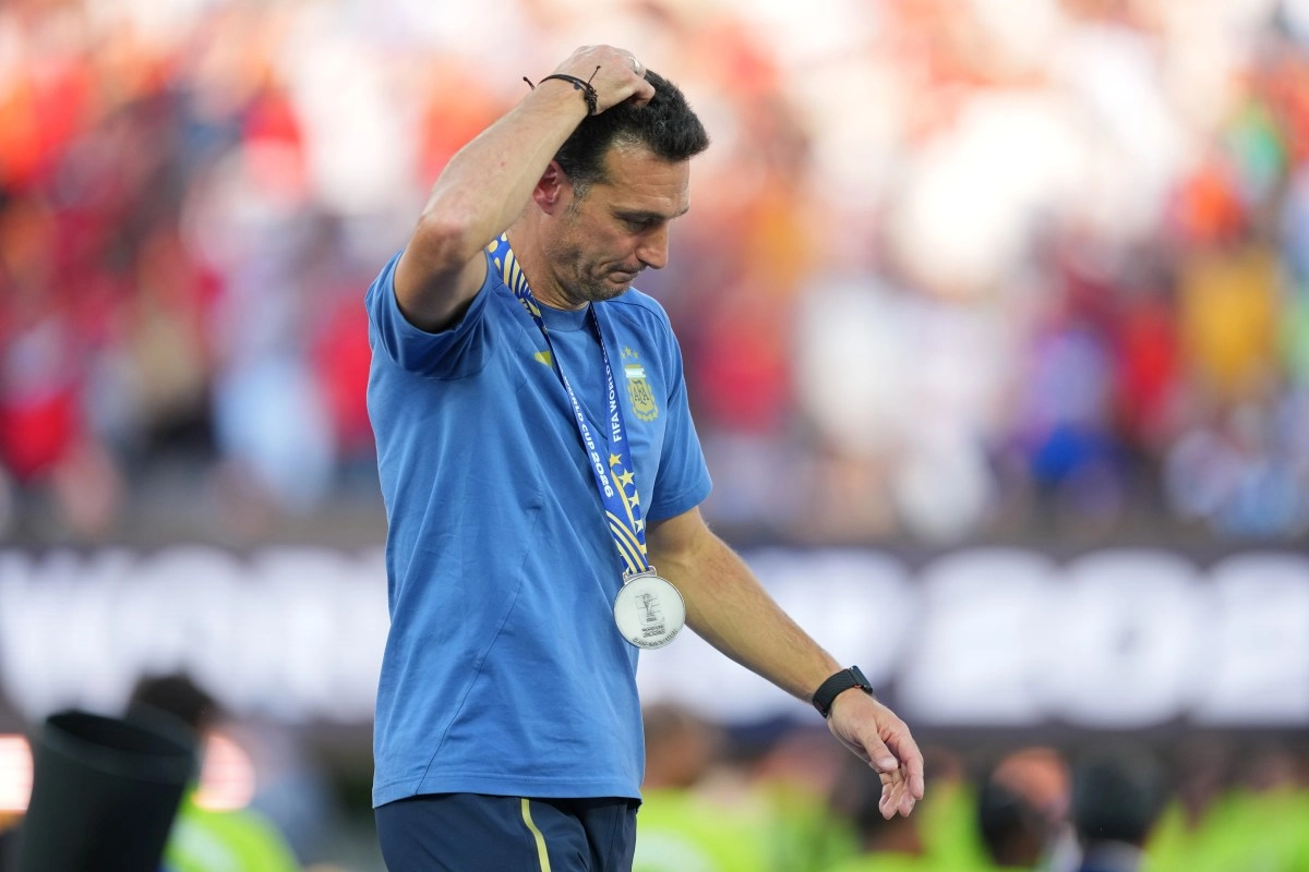 An excited Scaloni avoids confirming his continuity in Argentina