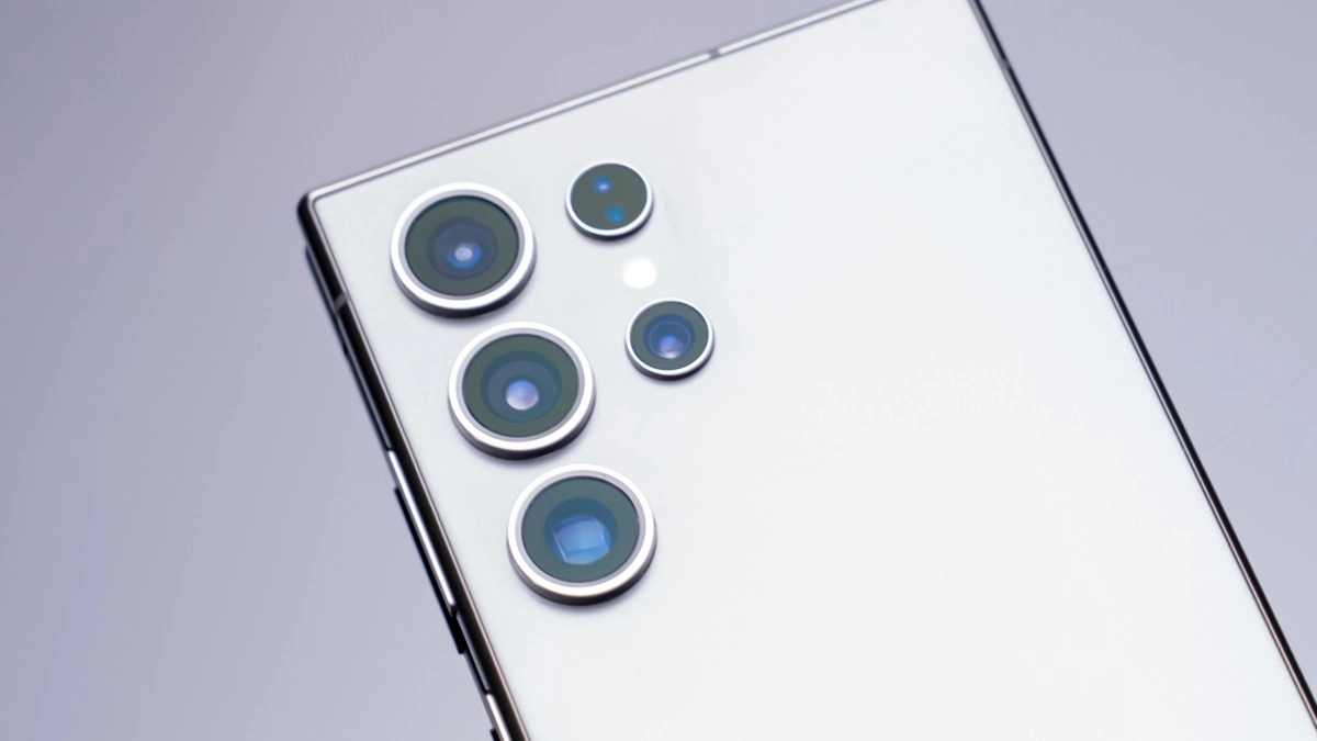 Why the megapixels on your cell phone are the biggest marketing trap in the tech industry