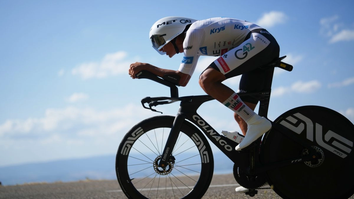 Isaac del Toro resists in the Tour de France and retains the podium after intense duel with Seixas