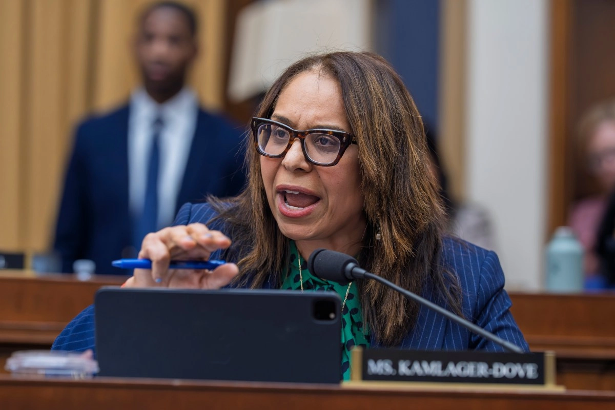 Congressman demands ICE medical attention for detainee in Adelanto
