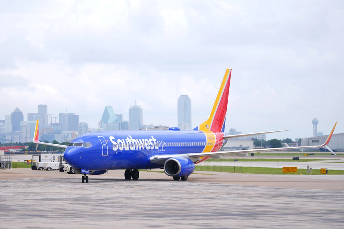 ICE arrests an immigrant who for five years worked as a flight attendant for Southwest Airlines