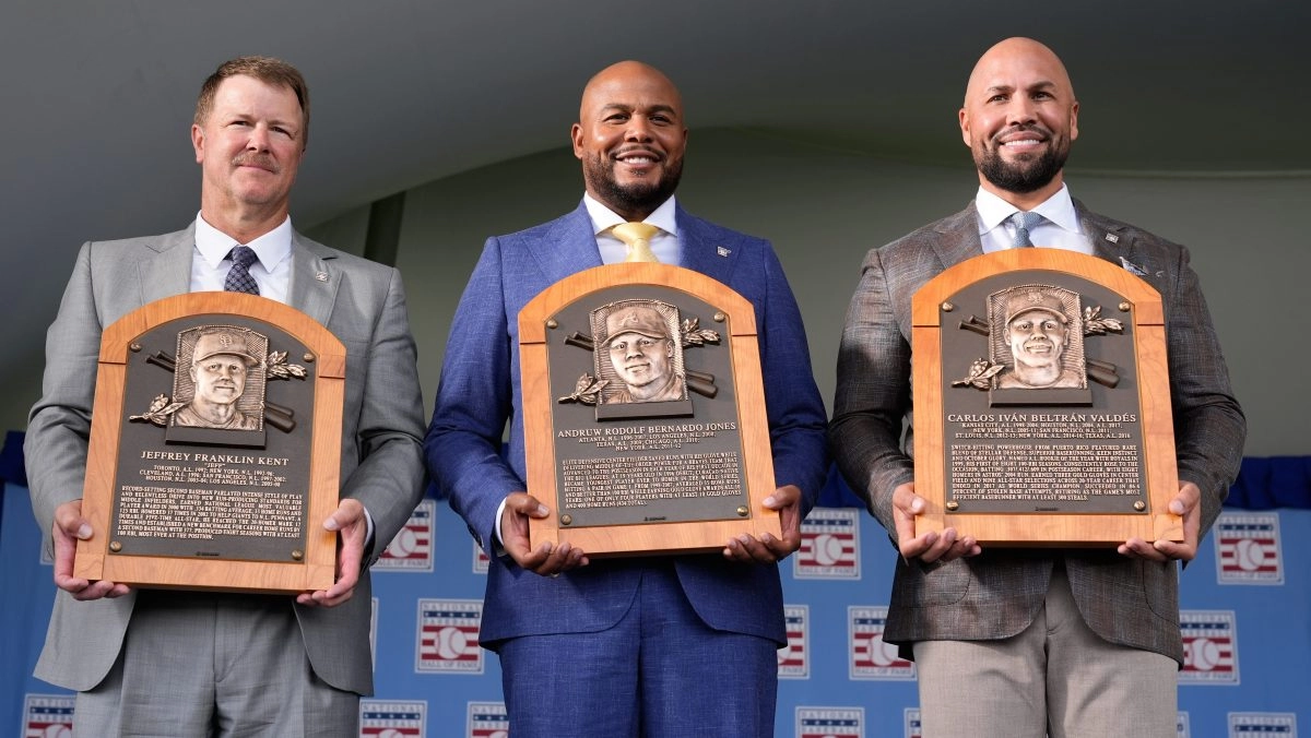 Carlos Beltrn Andruw Jones and Jeff Kent celebrated their induction into the Baseball Hall of Fame