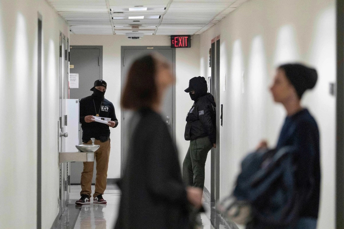 Why are mass immigration deportation court hearings worrying