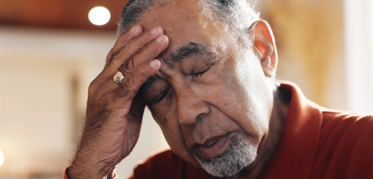Study reveals that economic difficulties can accelerate brain aging