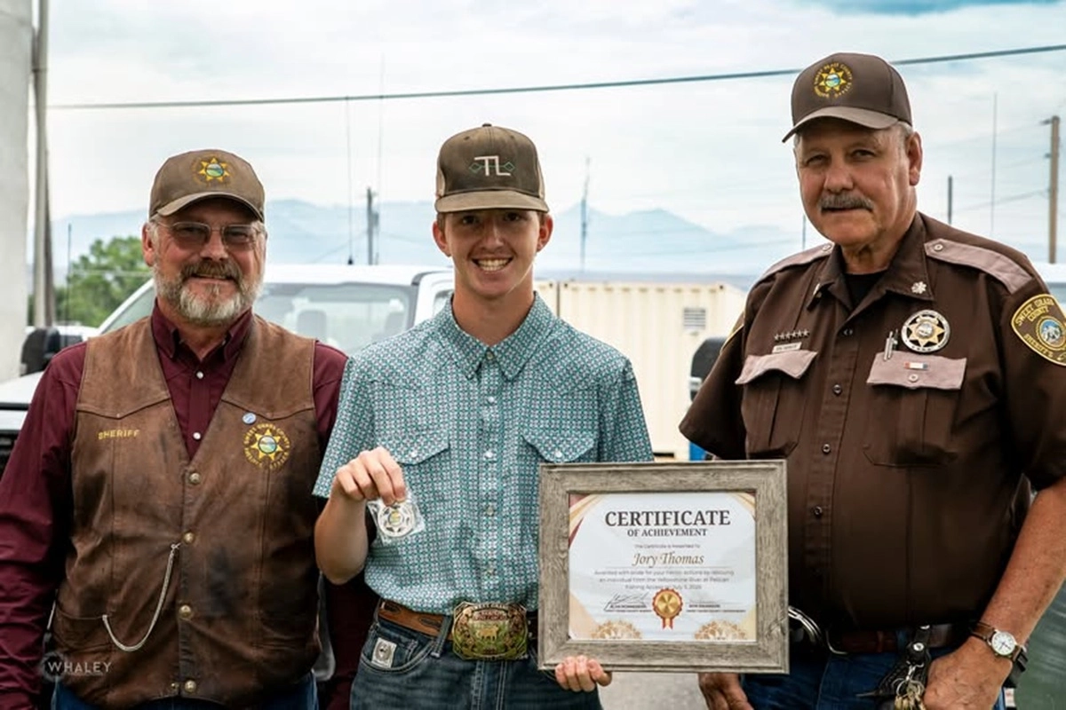 Young cowboy becomes a hero when he rescues a man in a Montana river with a lasso