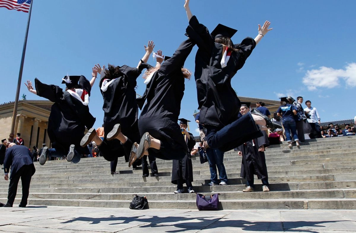 Working in the US after graduating would cost 100000 under Trumps plan