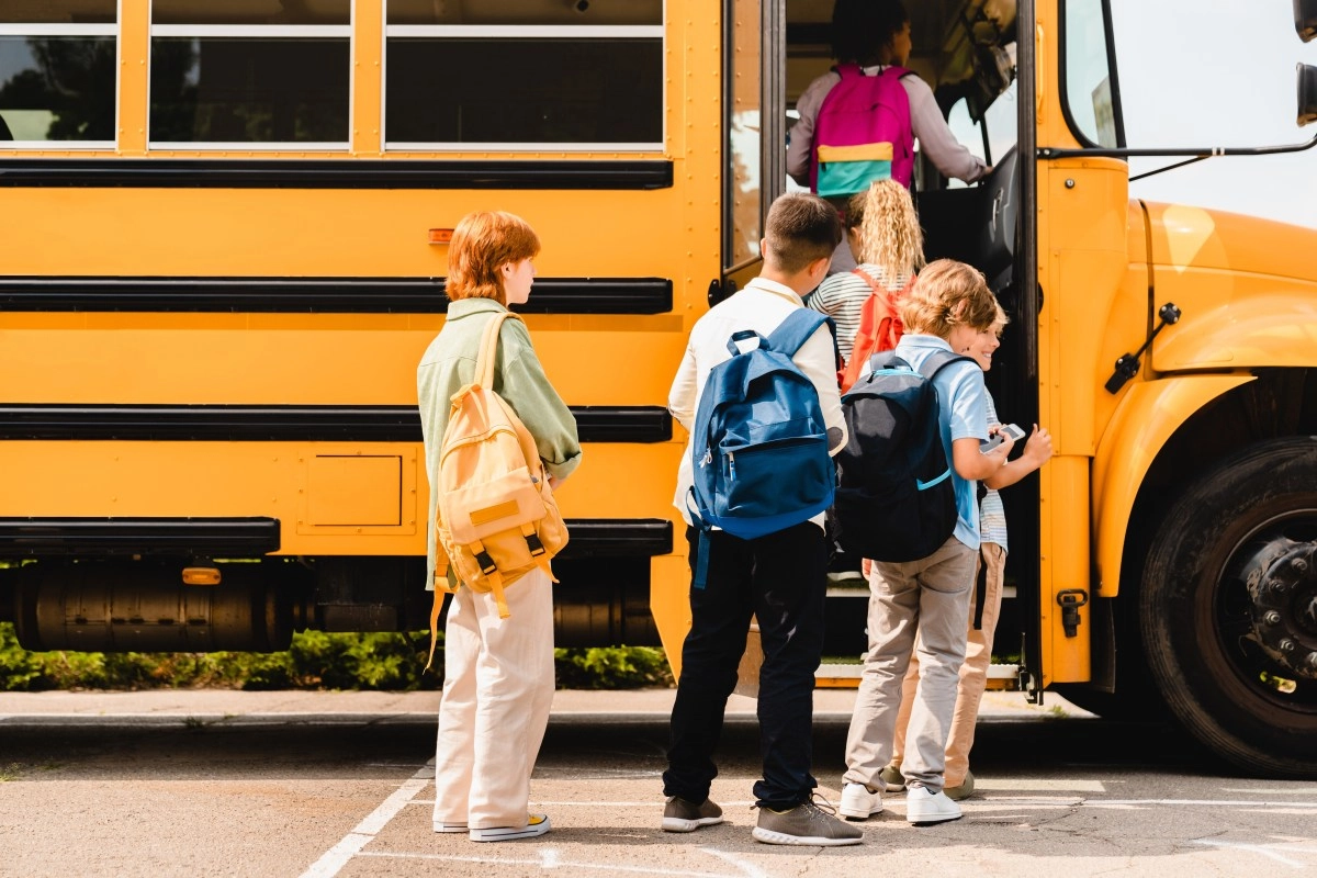 20262027 school year in California when classes start vacations and holidays