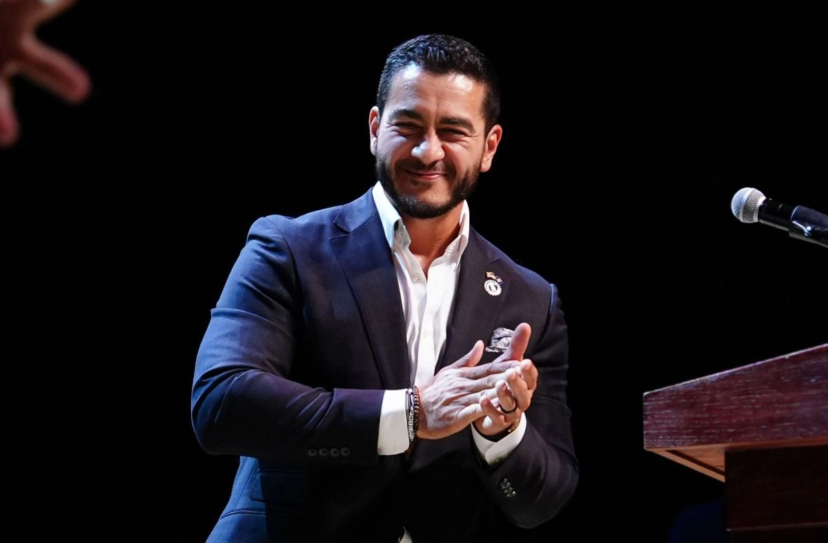 Abdul ElSayed wins Democratic primary and runs for Michigan Senate