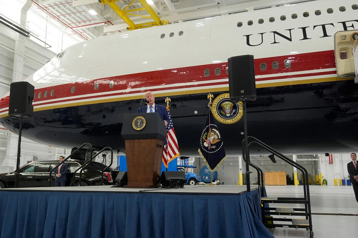 Trump would display a vintage Air Force One in his library and remains silent about the one given by Qatar
