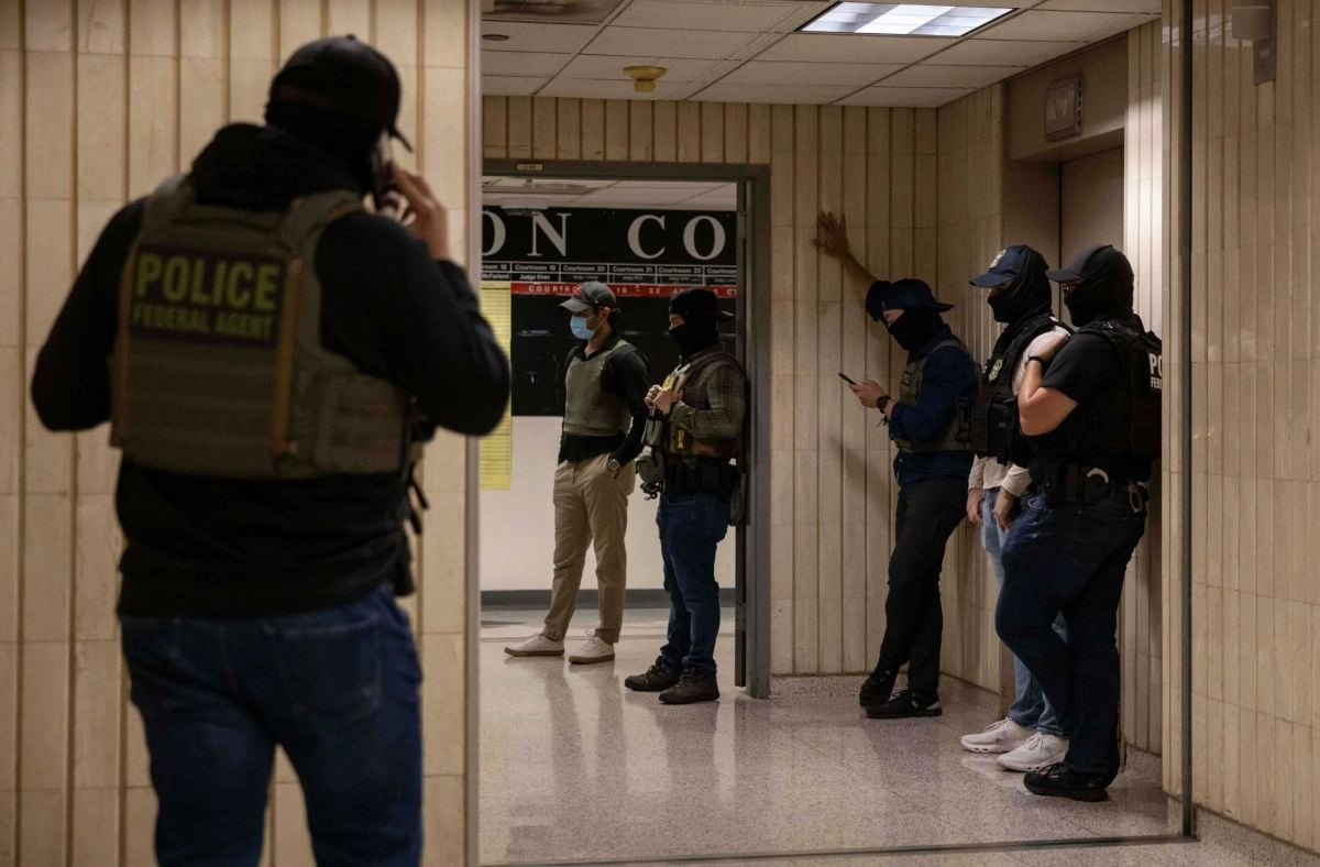 DHS seeks to track immigrants outside the US to collect fines of up to 18 million