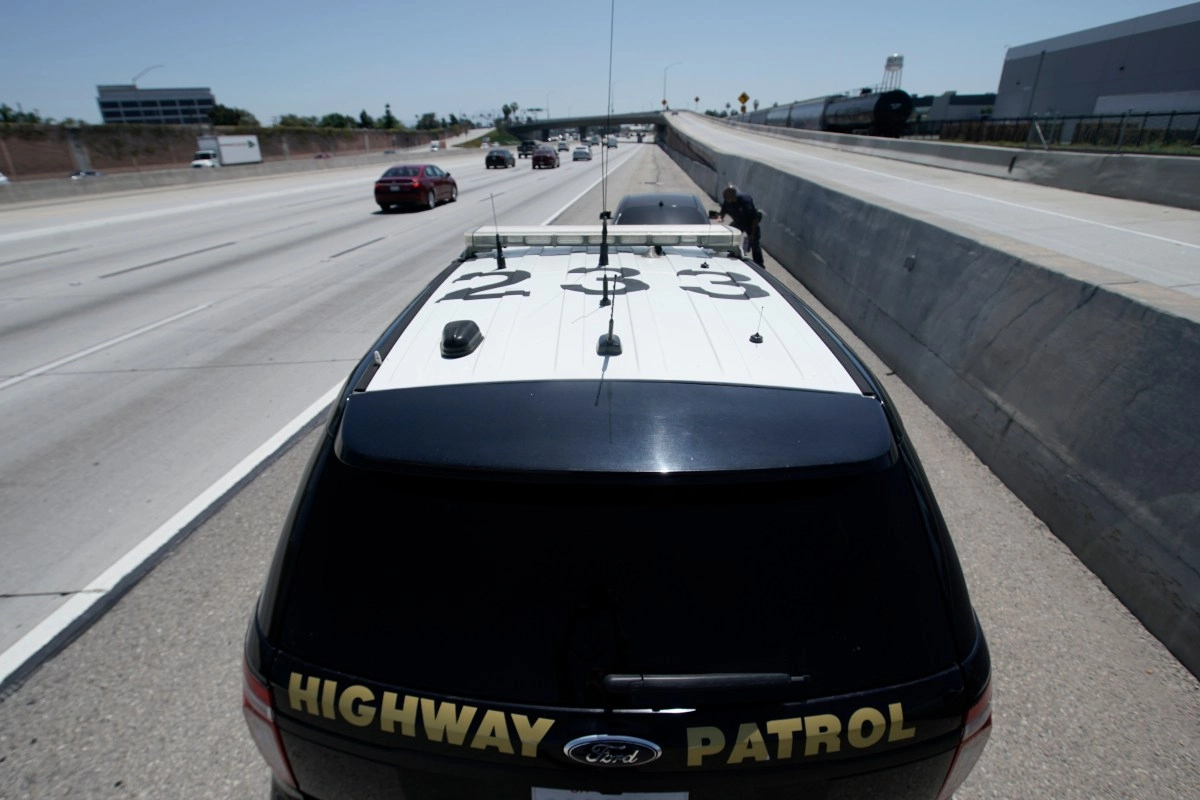 Man arrested for driving 140 miles per hour in California