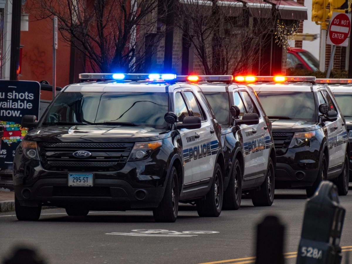 A decomposed body and explosives were found after an armed confrontation in a Connecticut home