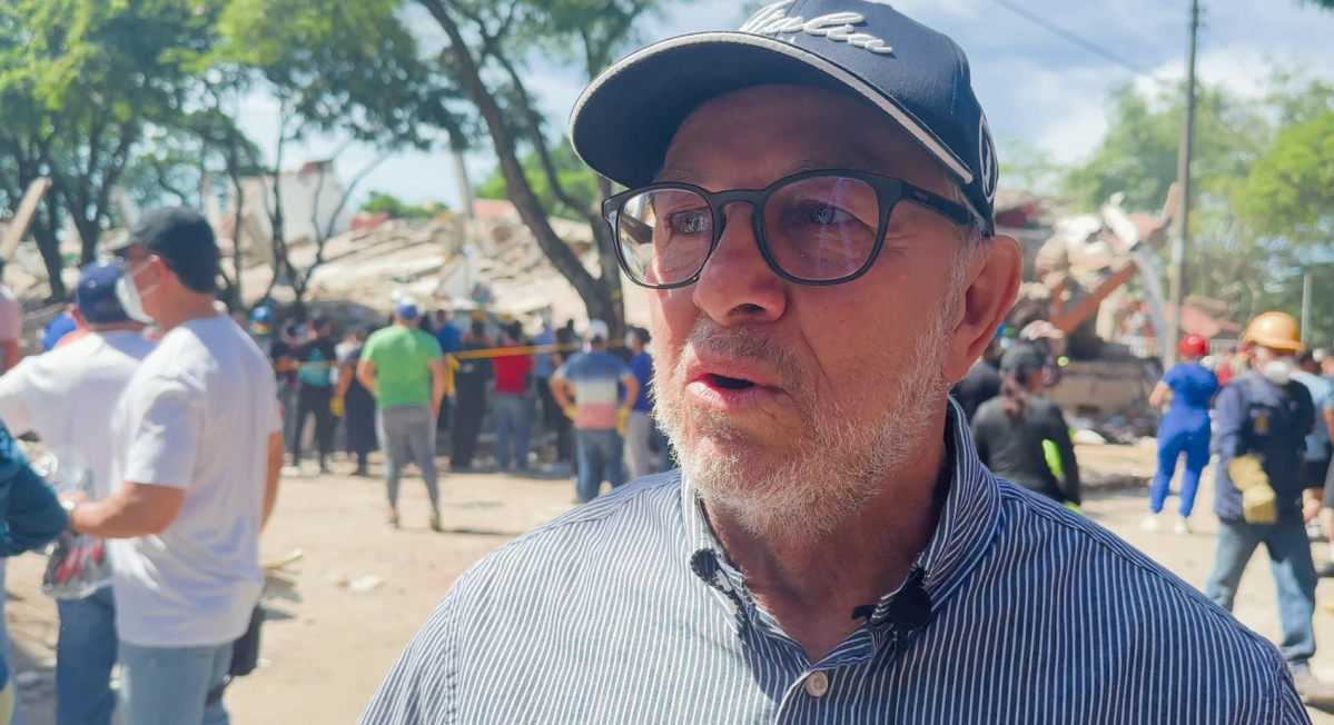 The desperate search for survivors of the earthquake in Cali Colombia