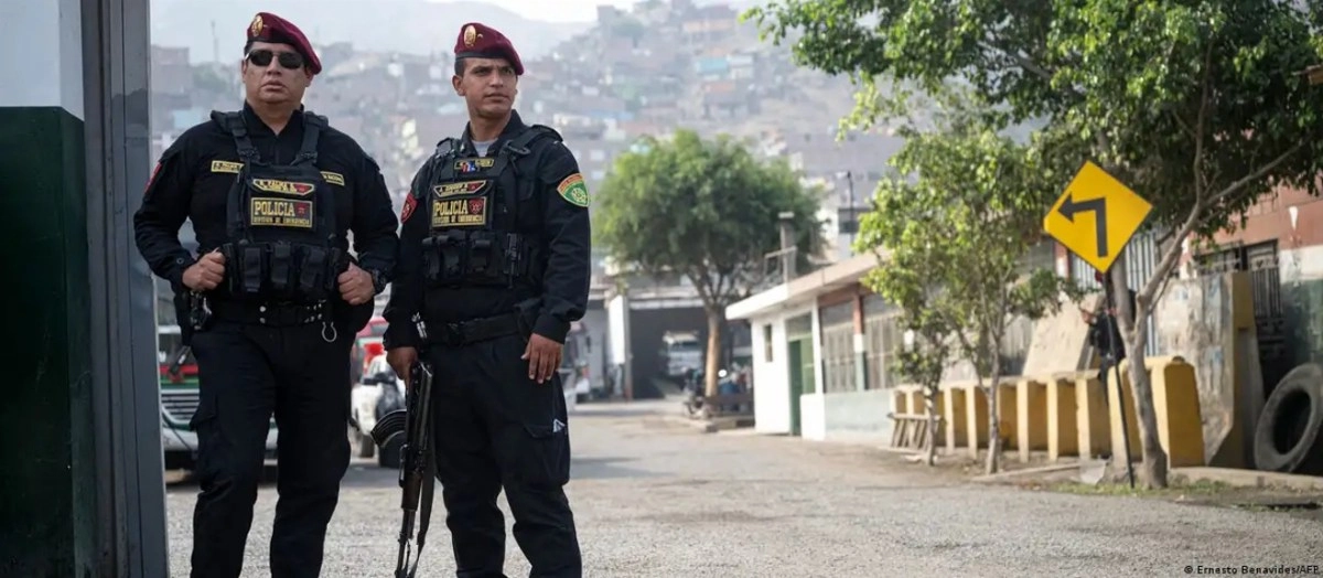 Peru and the FBI sign agreement against transnational crime