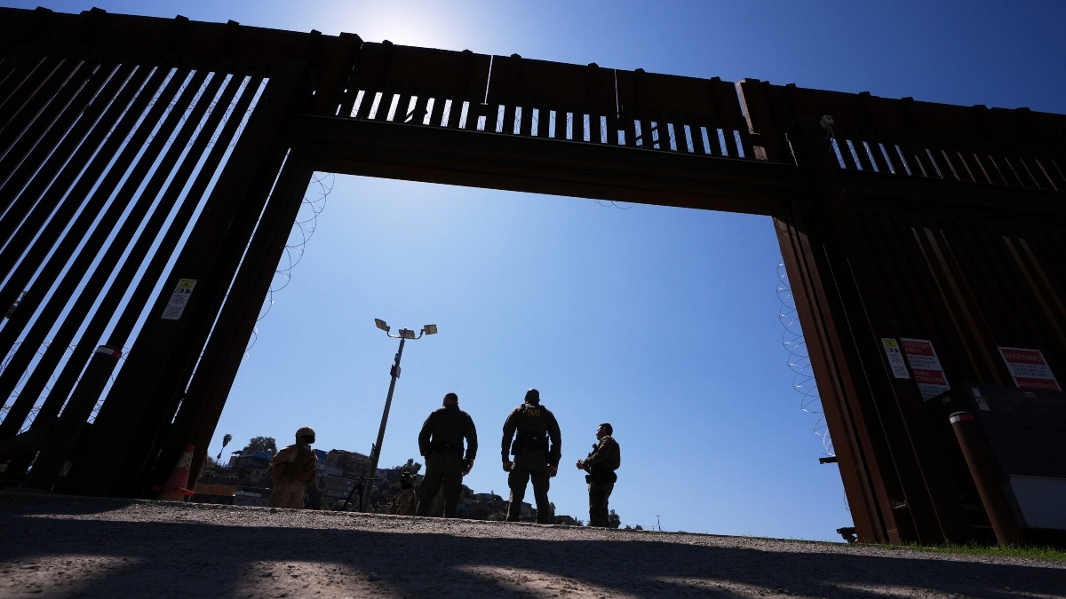 The Trump administration marks 15 consecutive months without releases at the border