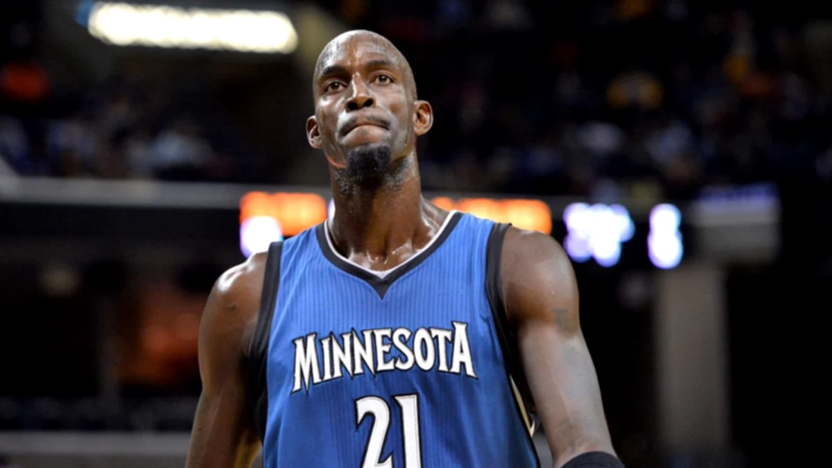Kevin Garnett's NBA number '21' will be retired by the Timberwolves