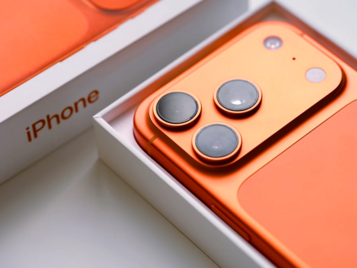 Purchase the phone 18 or use an Apple Upgrade to fund it. What should you be asking yourself?