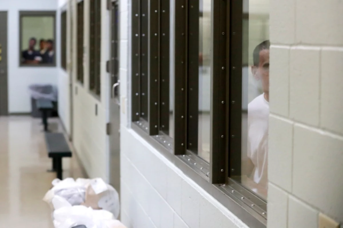 Judge prevents the imprisonment of a Los Angeles gentleman who was detained by ICE.
