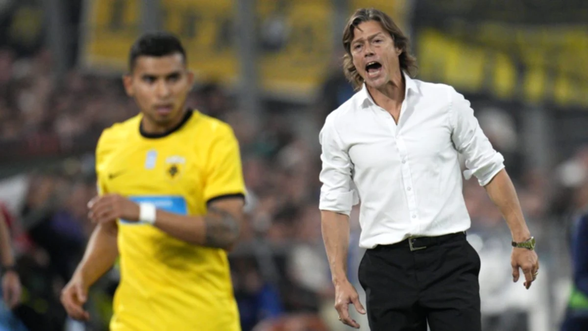 Almeyda turns himself in to Orbel Pineda after scoring:" It's one of the most fully trained people I've trained. "