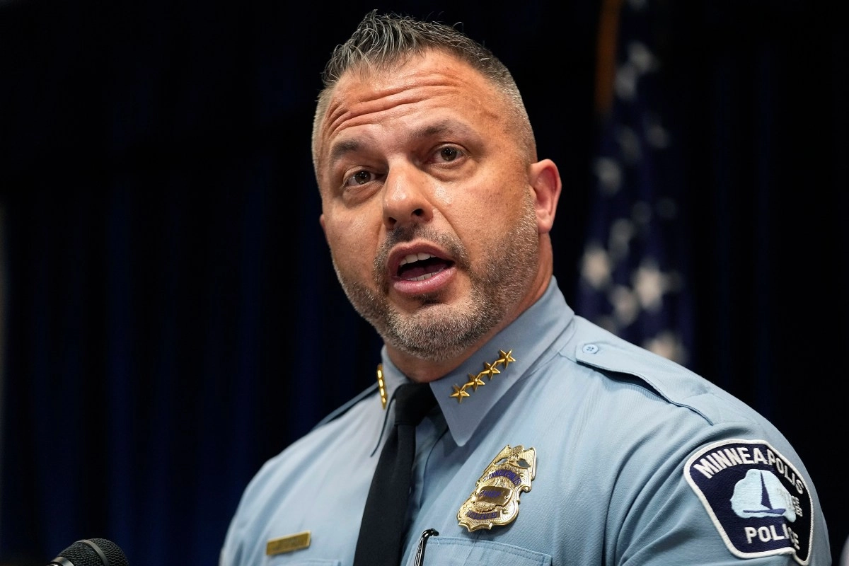 ldquoStop ICE039s illegal use of force or lose your jobrdquo Minneapolis police chief warns his officers