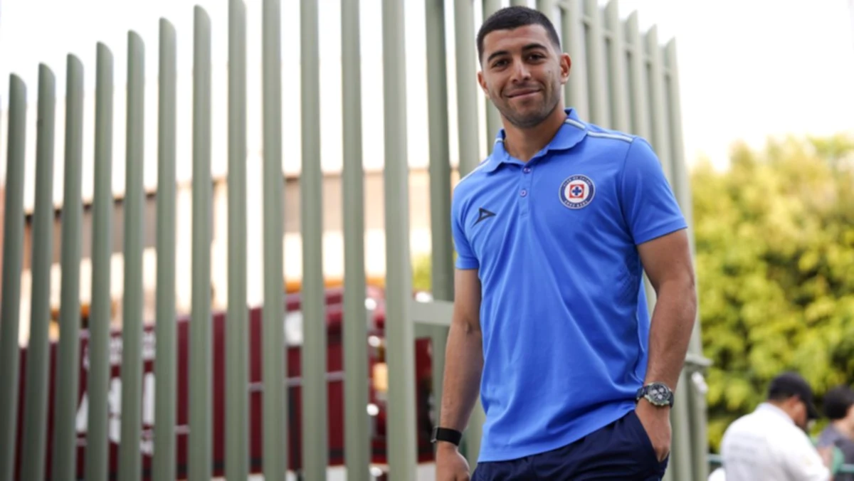 Erik Lira got dressed and uplifted in his match with AS Monaco