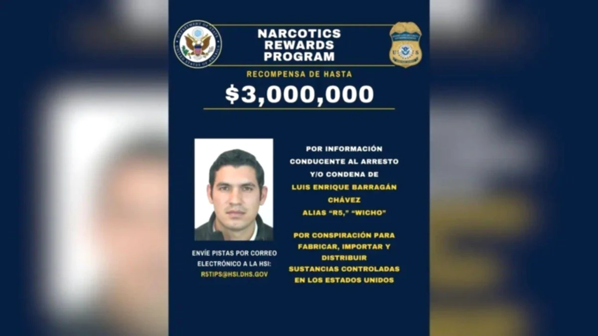 ronald johnson celebrates the fall of the r 5 a major criminal leader shot down by mexican authorities