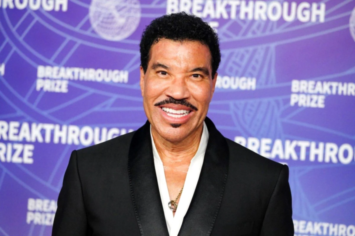 What is known about Lionel Richie’s health after his hospitalization?