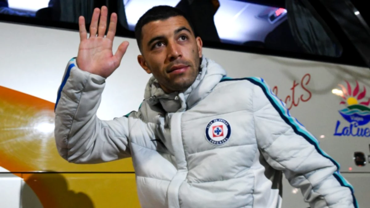 Monaco's crocodile tears with Erik Lira after leap in Ligue 1