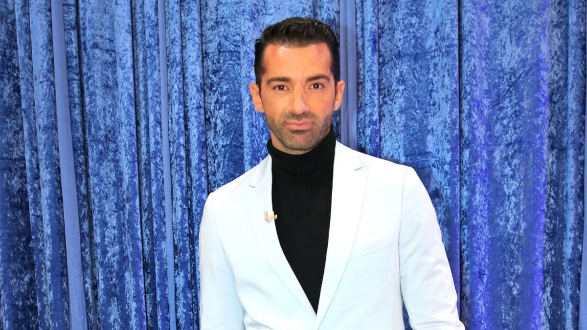 Toni Costa039s girlfriend responds to criticism for attending Bad Bunny concert