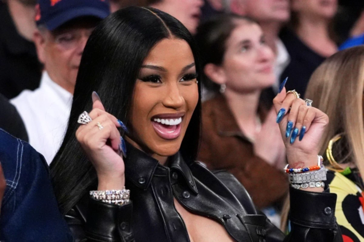 Cardi B was shocked when she sang a tune by Roco Darro on social media.
