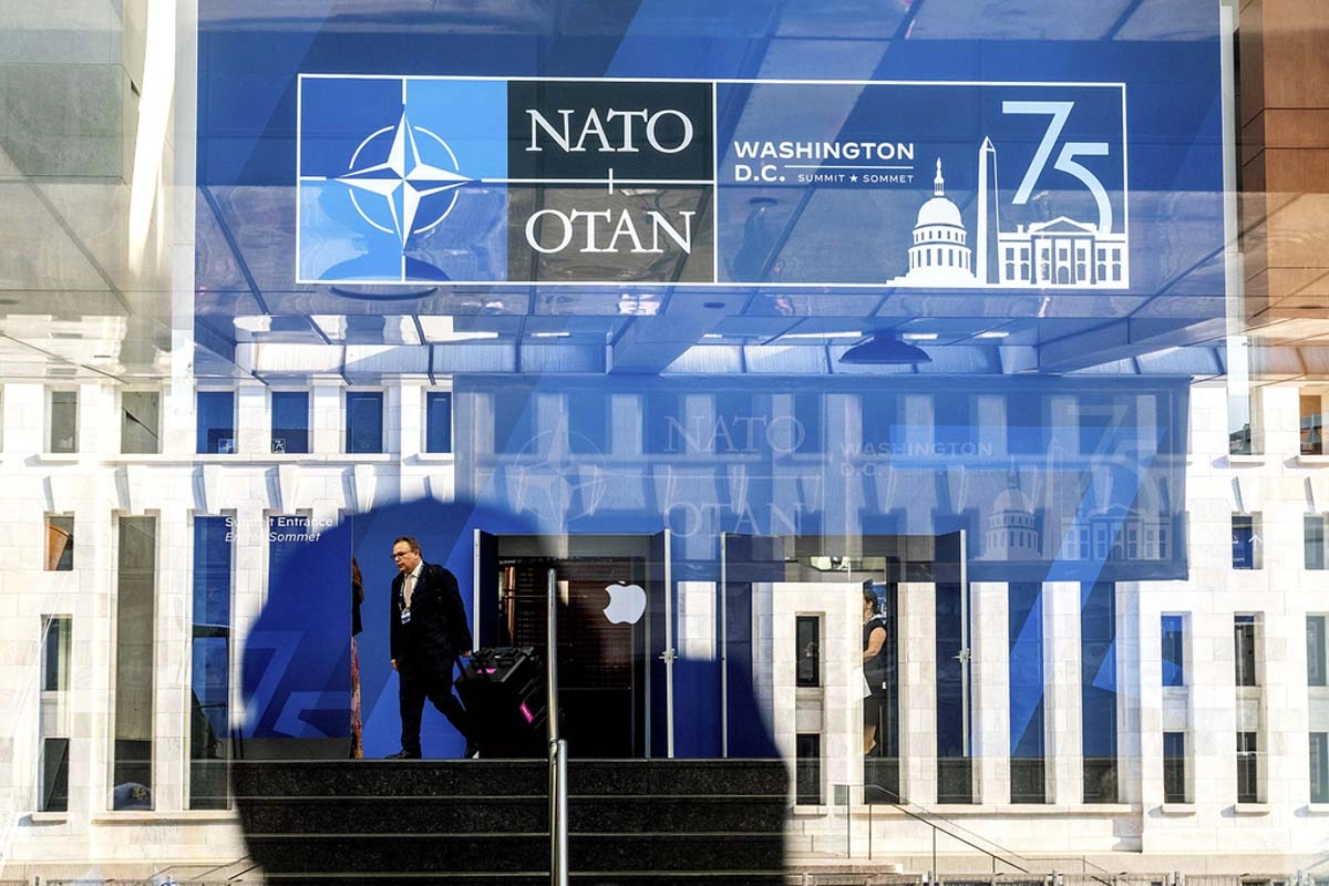 Republican Representatives present bill to withdraw US from NATO