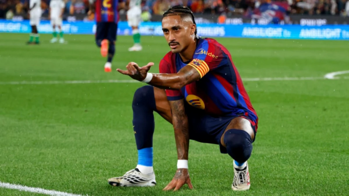 Barcelona crushes Racing 7-2 and signs its best start in history